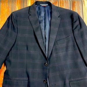 Tommy Hilfiger Sport Coat Dark Navy with faded red/blue pattern.  Quality. 46R
